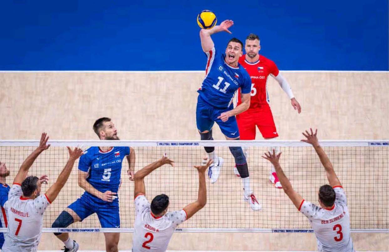 2025世界男排锦标赛八强诞生:捷克横扫突尼斯 伊朗逆转塞尔维亚