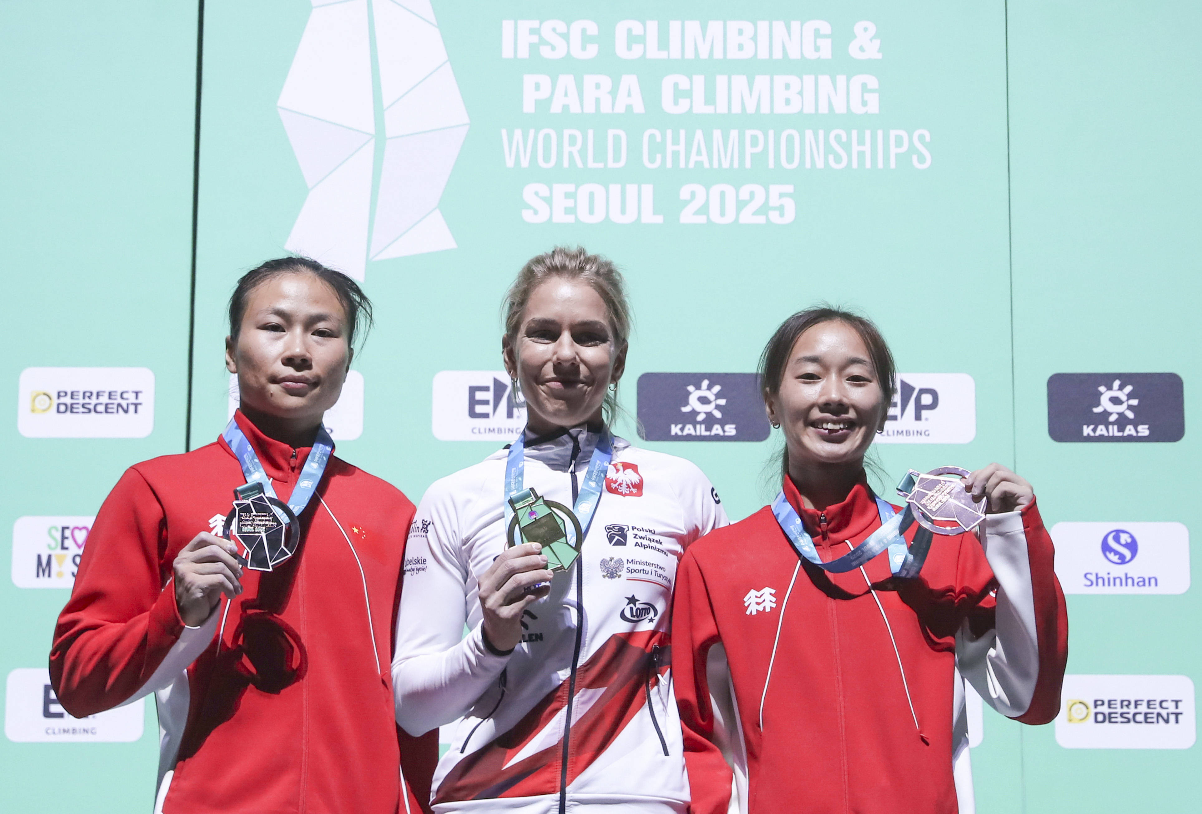 (体育)攀岩——世锦赛:中国选手获得速度赛亚军、季军