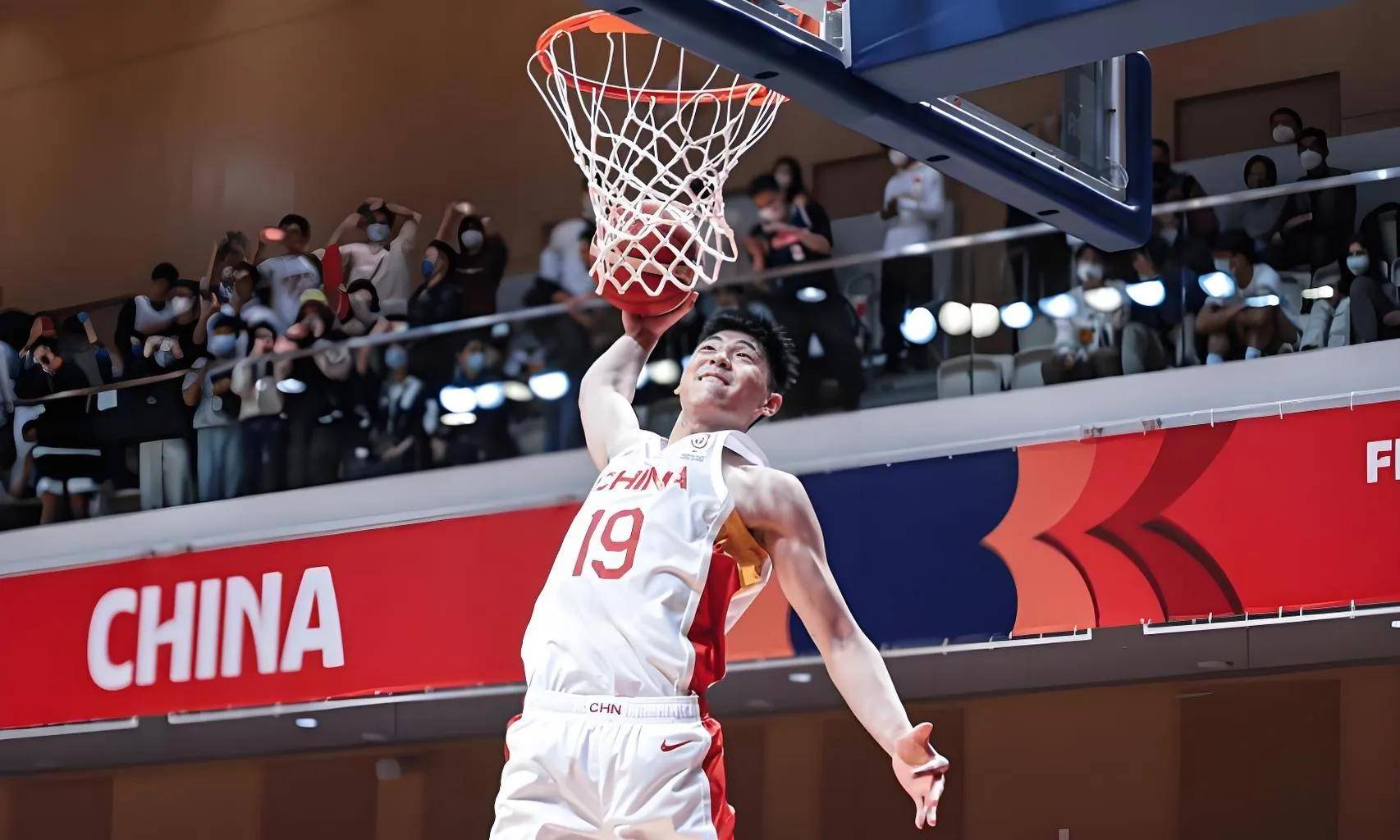 胡明轩、崔永熙领衔五星广东银河战舰出炉,11冠王力拼CBA总冠军