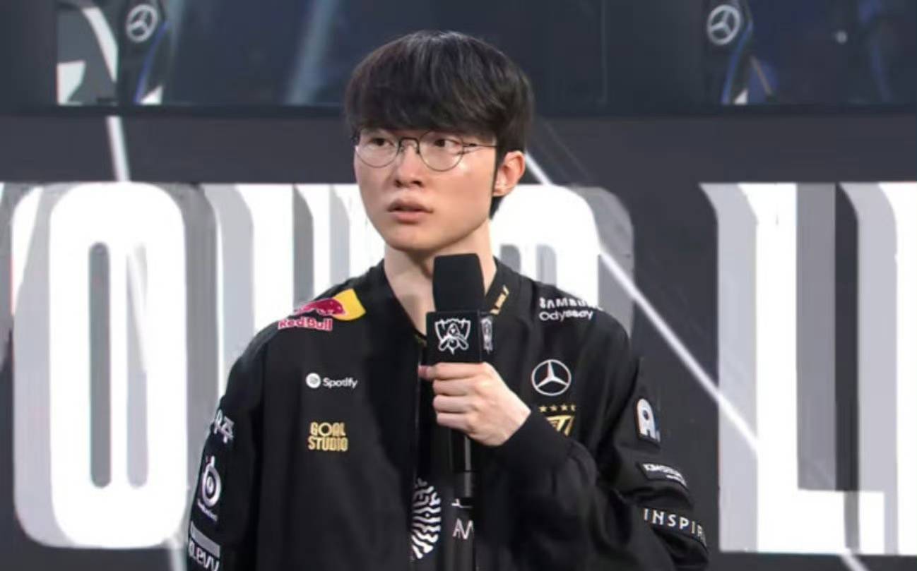 Jackeylove维护Kanavi引热议!再回应退役问题,Faker迎来坏消息